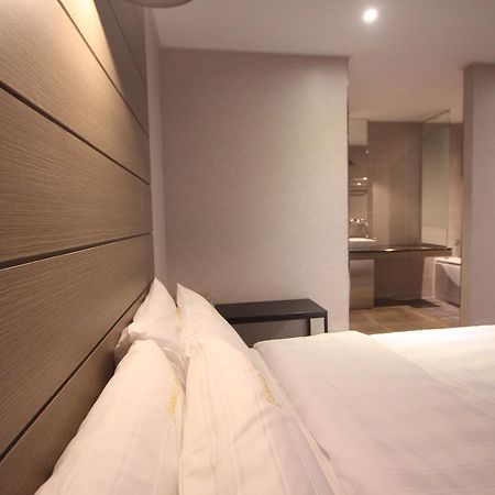 Paradise Hotel Gunsan Buitenkant foto