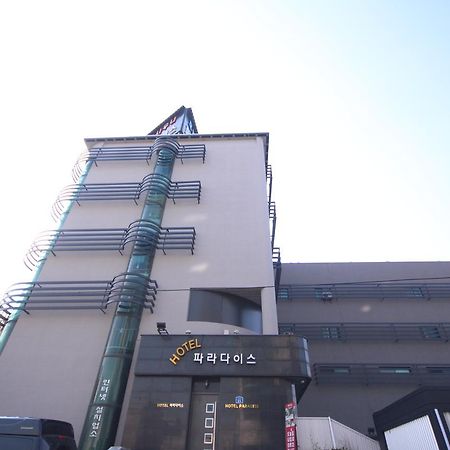 Paradise Hotel Gunsan Buitenkant foto