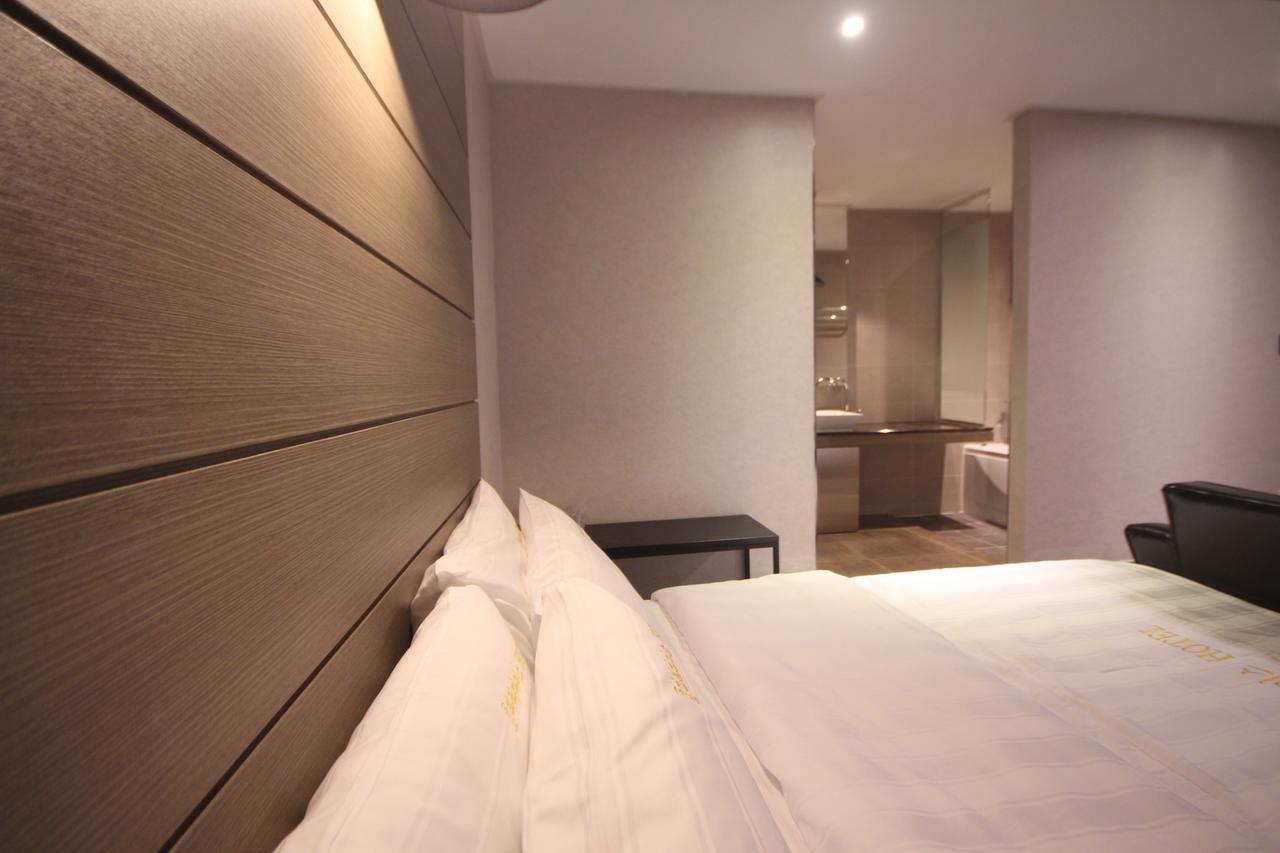 Paradise Hotel Gunsan Buitenkant foto