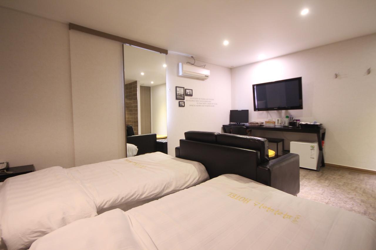 Paradise Hotel Gunsan Buitenkant foto